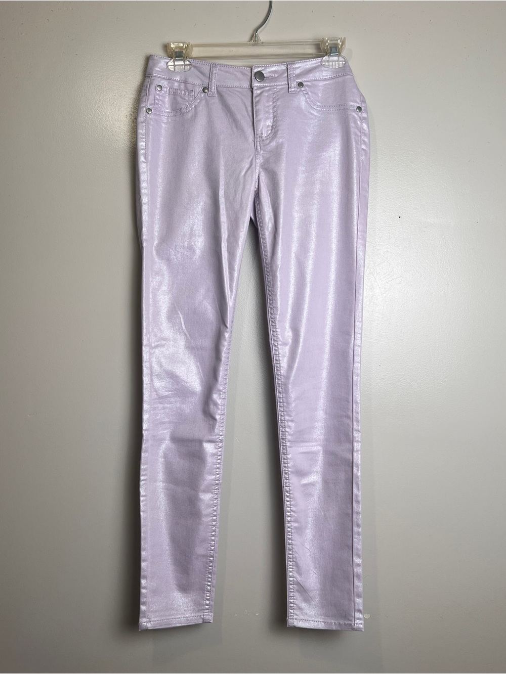 Love Fire Metallic Lavender Shiny Skinny Jeans Size 5, EUC